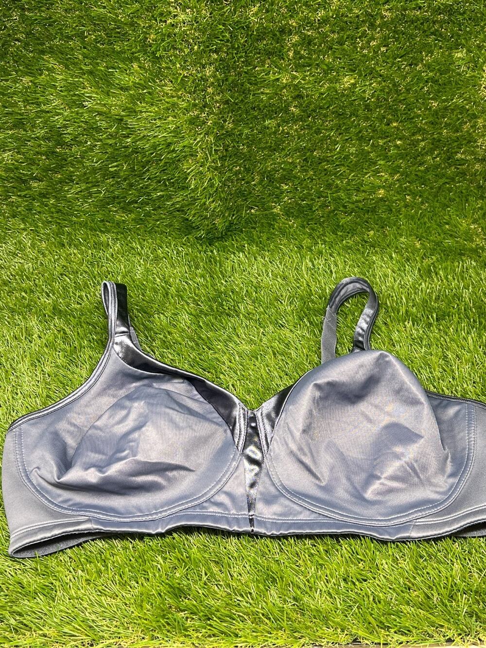 Playtex 38C NO TAG 18 Hour Silky Soft Smoothing Cool & Breathable Wireless Bra